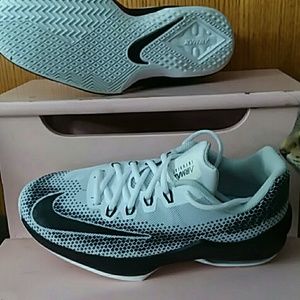 Nike air max infuriate